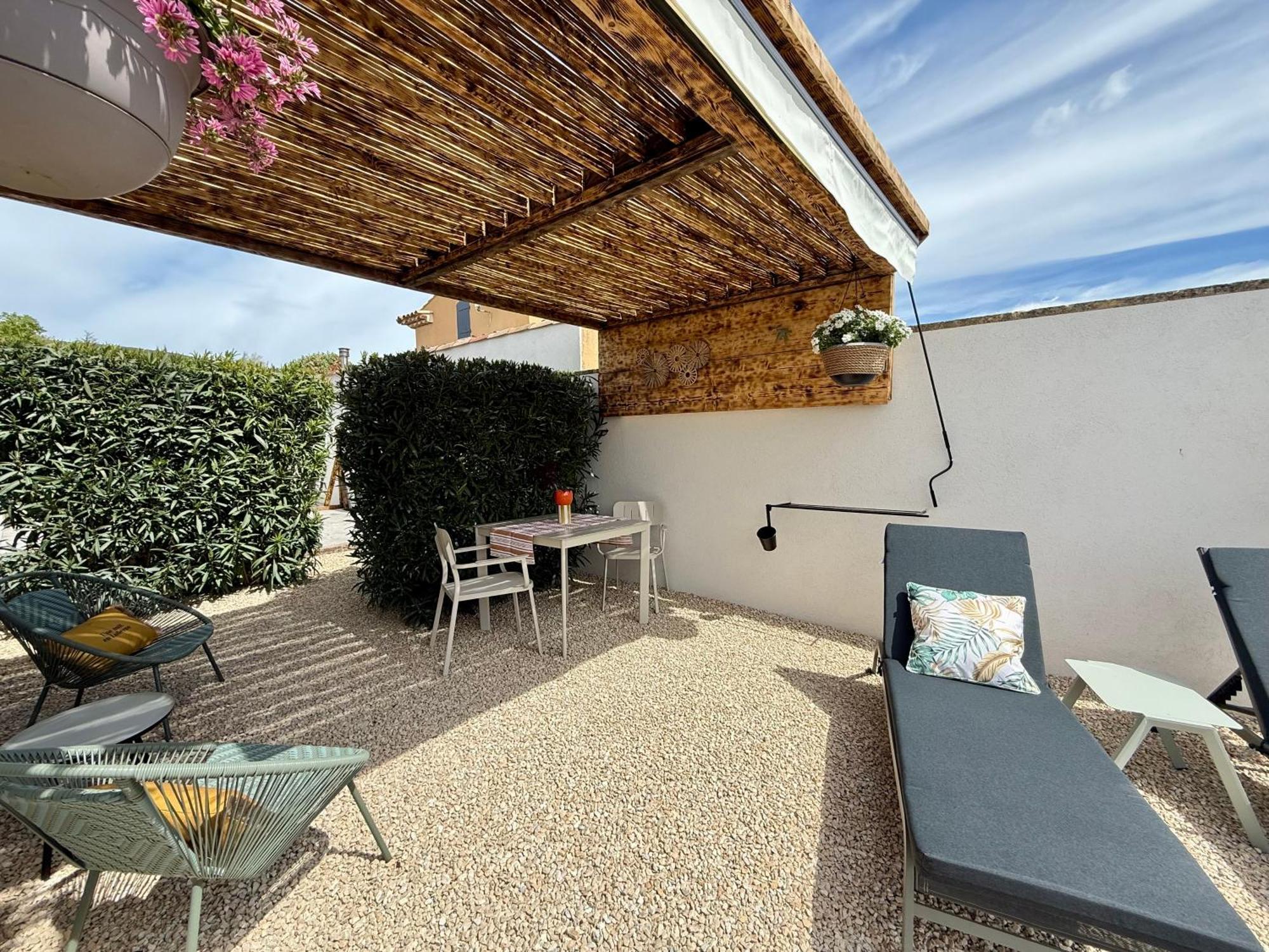 Une Nuit En Luberon Puyvert Exterior foto
